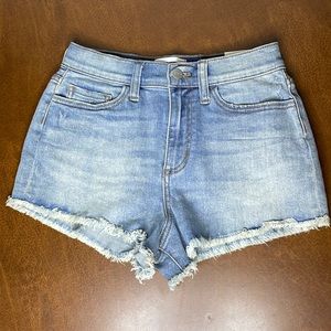 65 - Womans PINK VS Shorts - New